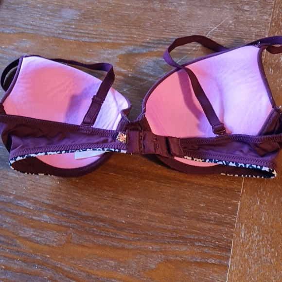 ♡☆Pink bra ♡☆ - Picture 2 of 4
